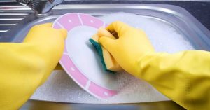Dishwasher-versus-Hand-Washing-Water-Consumption